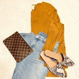 H&M Fine Knit Boxy Flowy Sweater